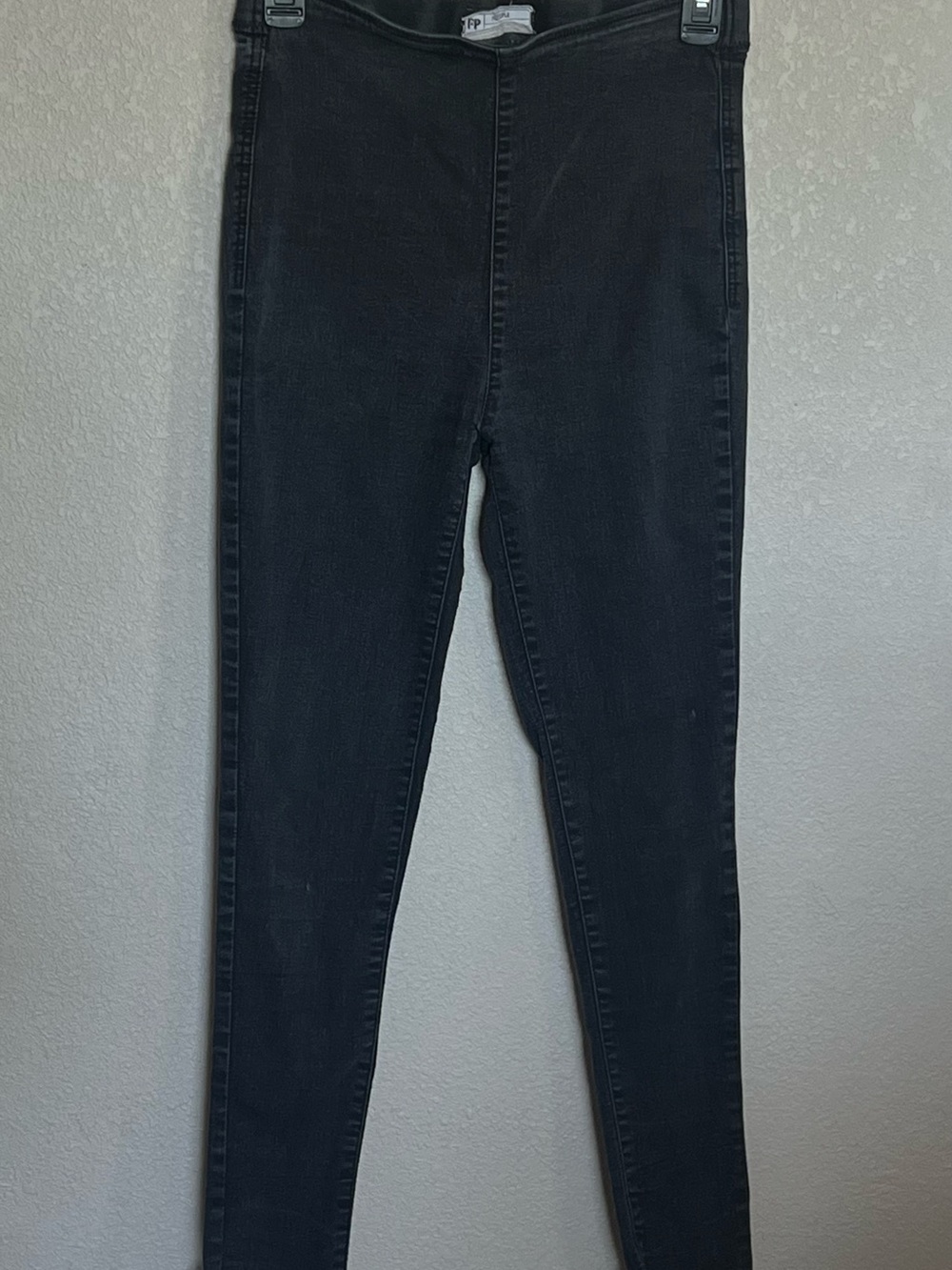 Women’s Free People Black High-Rise Pull On Skinny Jeans size 29